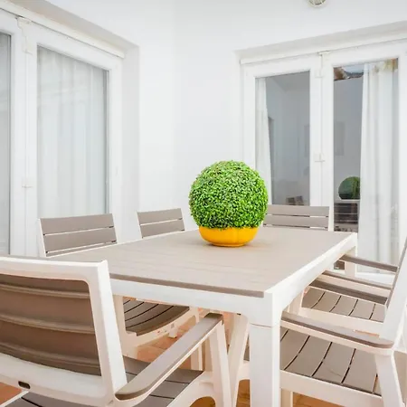 Apartment Lagar Del Chorro Junto Caminito Del Rey Piscina Y Baloncesto *